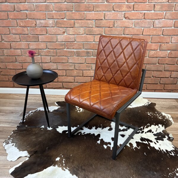 Chaise rembourrée en cuir sans accoudoirs – Diamant